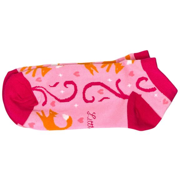 FairyLoot Once Upon a Broken Heart Socks - Stephanie Garber - February 2025 - Picture 4 of 6